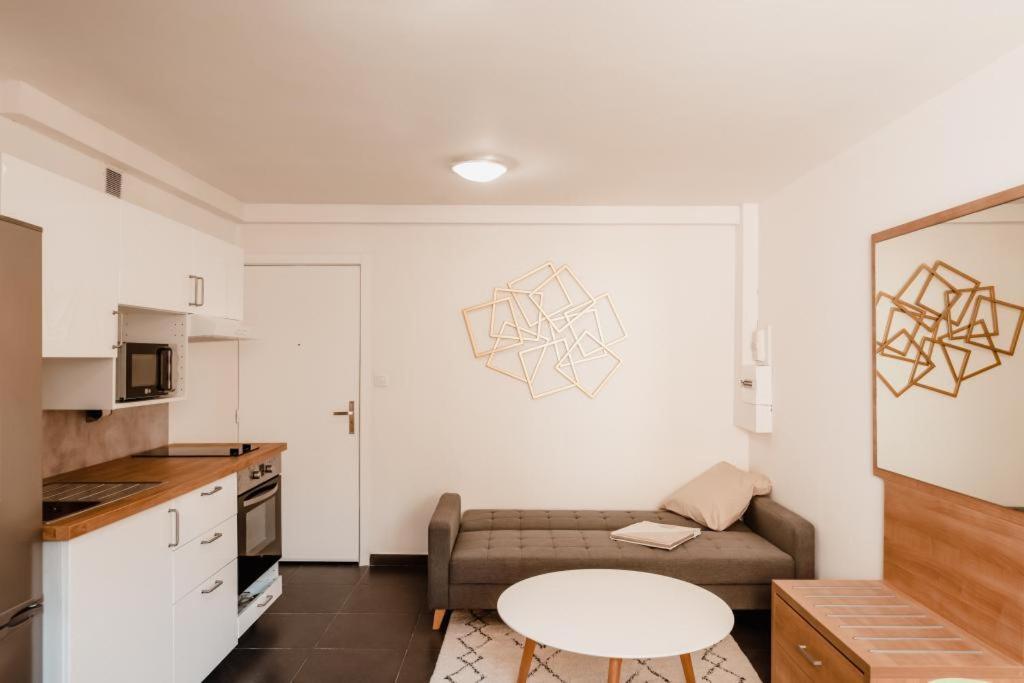 Calvi. T2 2/4 Personnes A 100 Metres De La Plage Apartman Calvi  Kültér fotó